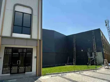 Disewakan Ruko Illago Il Lago Grande Sebrang Showroom Bursa Mobil Gading Serpong