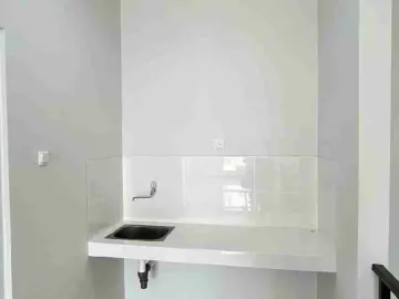 Disewakan Ruko Illago Il Lago Grande Sebrang Showroom Bursa Mobil Gading Serpong