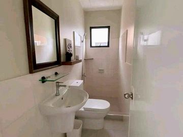 MODERN HOUSE FOR SALE IN PRESTON LILOAN CEBU