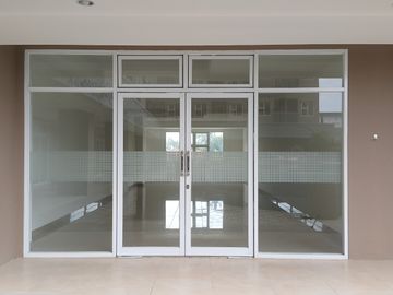 Kios mewah MURAH luas dan sangat besar untuk DISEWAkan di Apartemen Baileys City