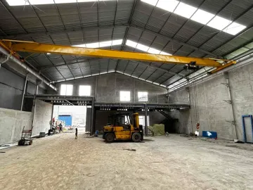 Gudang Siap Pakai Tol Legok Tangerang Sudah Include Hoist Crane dan Mess Karyawan
