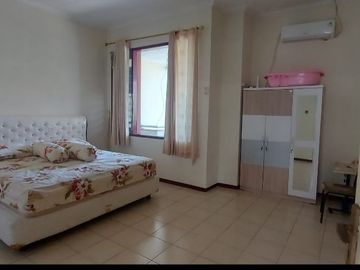 Dijual rumah 2lantai cocok untuk kantor, usaha di raya puncak permai (MC)