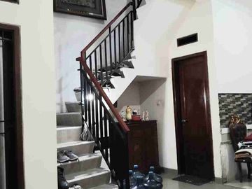 dijual rumah dalam perumahan di cilangkap