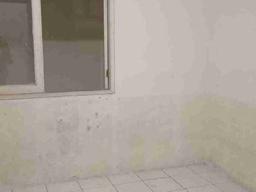 dijual cepat murah rumah 2 lantai ditaman palem lestari