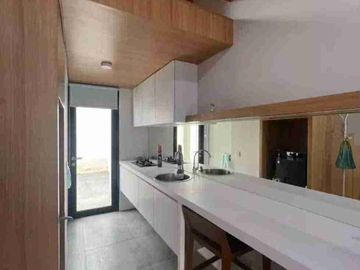 DIJUAL RUMAH FLEEKHAUZ BSD CITY FURNISHED
