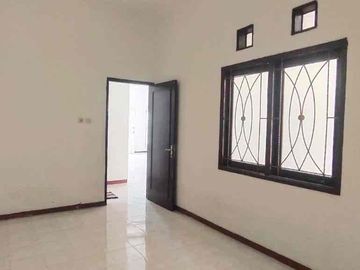 Disewakan rumah graha sampurna indah wiyung dkt babatan siap huni