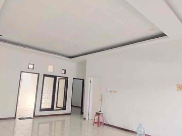 Disewakan rumah graha sampurna indah wiyung dkt babatan siap huni