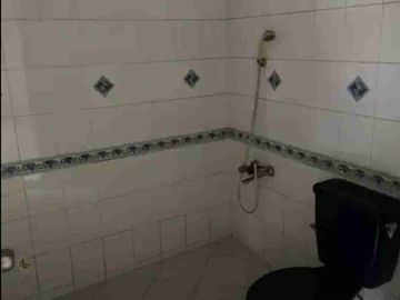 jual dan di sewakan rumah besar pesona khayangan margonda dekat mall margocity