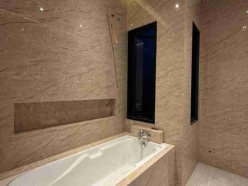 Rumah mewah Full Furnish belakang Hyatt Jalan tentara Pelajar full furnish