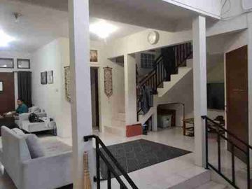 Kom. Cigadung, Dago, Bandung Utara, Rumah Mewah Harga Murah, Udara Sejuk