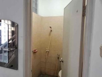 dijual ruko full renovasi di Cibubur country