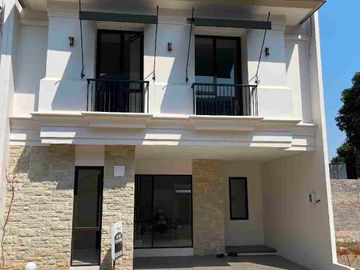 dijual rumah area cilandak dalam town house jakarta selatan