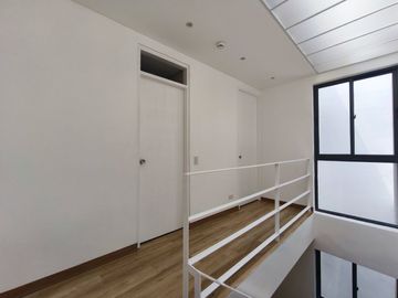 14M- FOR SALE 3 STOREY TOWNHOUSE w/ 3 BEDROOMS, LOCATED IN PROJECT 4 QUEZON CITY