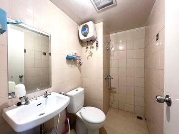 TERMURAH DISEWAKAN APARTEMEN 2BR FURNISH PARAHYANGAN RESIDENCE TOWER PANGRANGO STRATEGIS DAN NYAMAN FASILITAS LENGKAP