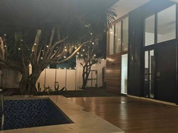 FOR SALE: 6-Bedroom Villa in Villa Pura Tagaytay, Tagaytay City, Cavite