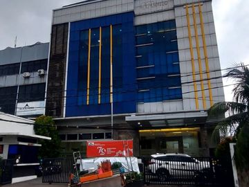 DIJUAL CEPAT GEDUNG 4 LANTAI AREA KEMAYORAN JAKARTA PUSAT FULL FURNISH