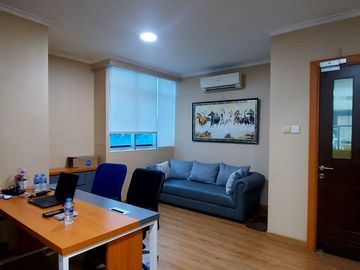 DIJUAL CEPAT GEDUNG 4 LANTAI AREA KEMAYORAN JAKARTA PUSAT FULL FURNISH