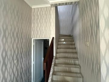 Dijual Rumah Mewah di Puri Mansion, Lt.9x20m2,Full Furnished, Harga : 6.7M Nepis
