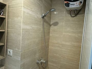 Dijual BU! Apartemen Springwood Full Furnish Tangerang