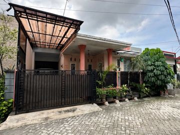 Dijual Rumah Siap Huni dan Bebas Banjir di Karang Tengah, Ciledug, Tangerang – Harga Nego