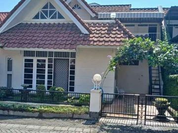 Dijual Rumah Hitung Tanah di International Village Citraland Surabaya Barat