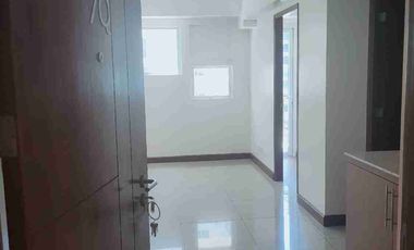 Ready for Occupancy Condo Unit in Met Park Pasay