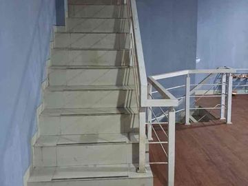 DISEWA CEPAT RUKO HOOK REMPOA TANGERANG SELATAN 4 Lantai