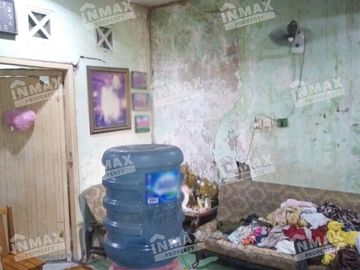 Rumah Hitung Tanah Daerah Rungkut, Row Jalan Lebar Dekat Merr