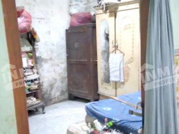 Rumah Hitung Tanah Daerah Rungkut, Row Jalan Lebar Dekat Merr