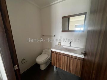 DEPARTAMENTO EN RENTA TOTALMENTE AMUEBLADO CON AMENIDADES