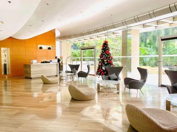 RUSH for Lease/Sale 2BR Bi-level with maid's room Icon Residences, BGC, Taguig