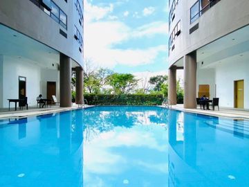RUSH for Lease/Sale 2BR Bi-level with maid's room Icon Residences, BGC, Taguig