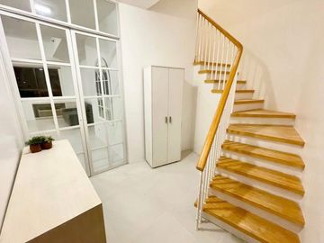 RUSH for Lease/Sale 2BR Bi-level with maid's room Icon Residences, BGC, Taguig