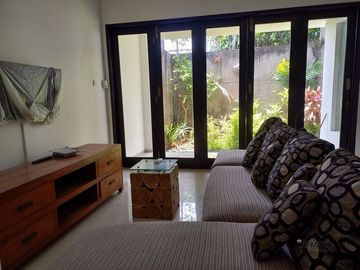 Villa 3 Kamar Tidur Siap Huni Disewakan di Kerobokan, Kuta