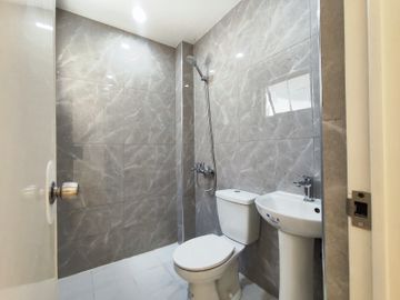 3 Bedroom Townhouse in Santa Ana Manila For Sale with Elderly Room near OB Montessori, St. Framcis School SD