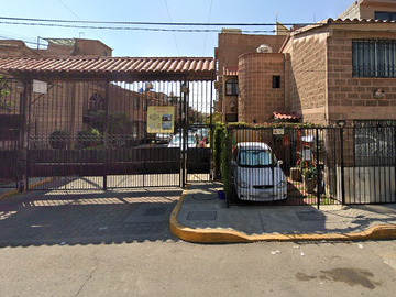CASA EN REMATE ARBOLADA IXTAPALUCA