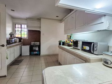 FOR SALE! LIVABLE HOUSE IN BRGY. SIENNA, STO. DOMINGO, QUEZON CITY