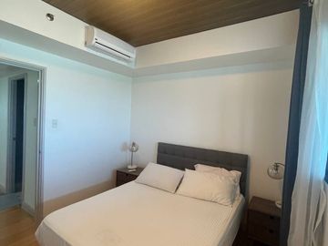 FOR RENT | 2- Bedroom Loft 49th floor One Rockwell West