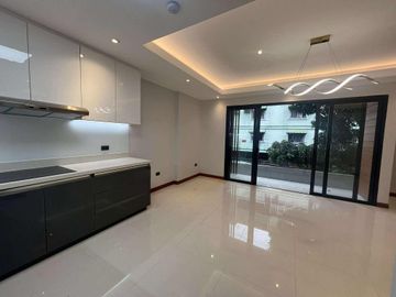 Cubao Semi Furnished Townhouse For Sale with 3 Bedrooms and 2 Car Garage near P. Tuason, Bonny Serrano Quezon City SD