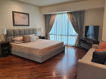 FOR SALE | 3BR Condo Unit at Luna Gardens – Rockwell, Makati