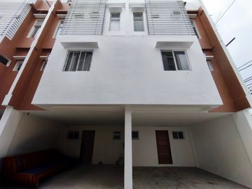 Townhouse For Sale in Project 2 near Xavierville, Anonas Quezon City SD