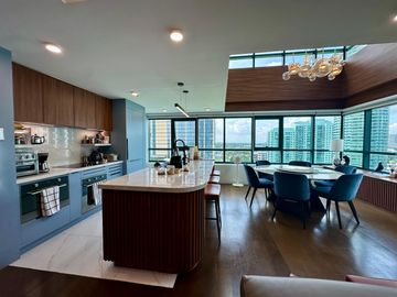 Edades Tower 3-Bedroom Loft Unit for Sale, Rockwell Makati City