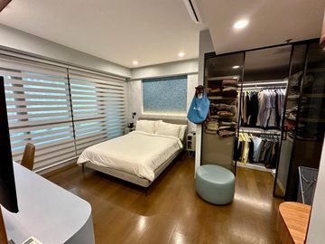 Edades Tower 3-Bedroom Loft Unit for Sale, Rockwell Makati City
