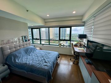 Edades Tower 3-Bedroom Loft Unit for Sale, Rockwell Makati City