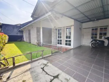 Rumah Terawat Siap Huni Akses Jalan Lebar Dekat Hotel Horison Trans Studio Mall di Turangga Lengkong Buah Batu Bandung