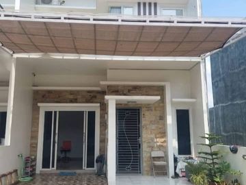 Dijual Rumah 2 Lantai Siap Huni,Lokasi Strategis Gentan Baki, Sukoharjo Luas 84m2