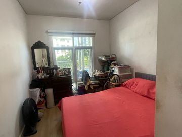 FOR SALE 1 Bedroom Condo at Red Oak at Two Serendra BGC
