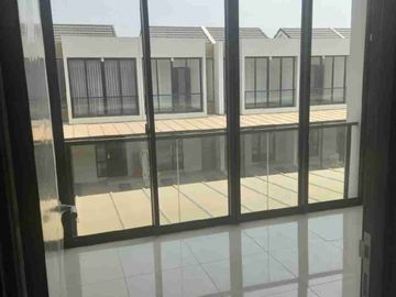 Dijual Cepat! Rumah 2 Lantai Kosongan Murah area Pik 2 Extension
