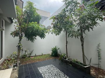 Rumah  CAKEP Cluster Furnished di THE ICON, BSD City - 3+1 KAMAR TIDUR