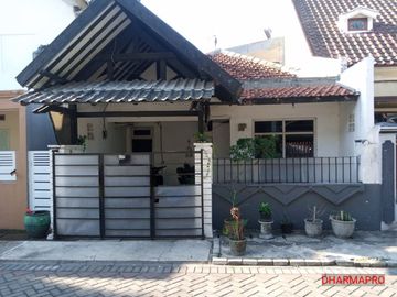 DIJUAL RUMAH SIAP HUNI Di Dukuh Kupang Barat Dekat Kampus Wijaya Kusuma Surabaya
